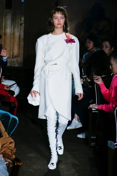 Look 74